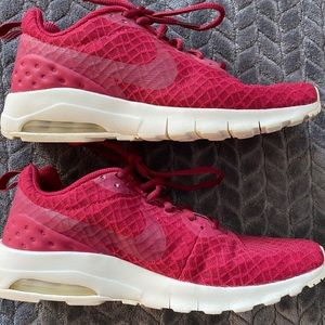 Nike air maroon/red sneakers.